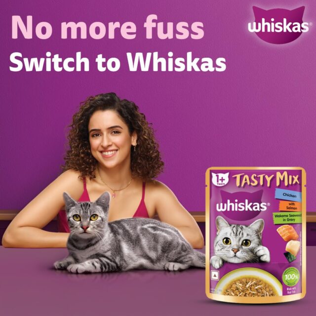 Whiskas Tasty Mix - Chicken With Salmon Wakame Seaweed in 70g (Pack Of 1 / 14 / 28) - Image 2